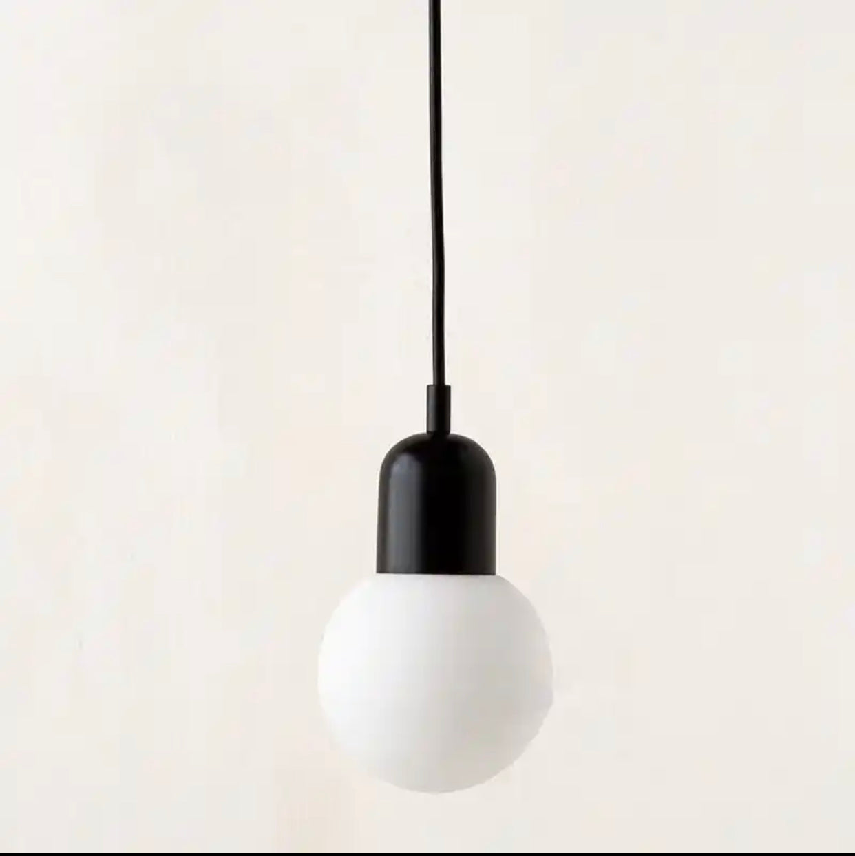 Lampara colgante con bola de cristal