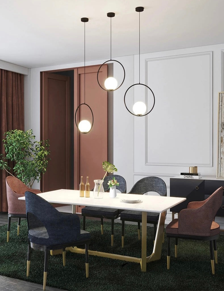 Lampara con marco redondo y bola de cristal