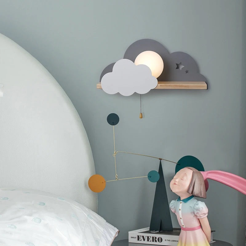 Lampara de pared con forma de nube y bola de cristal