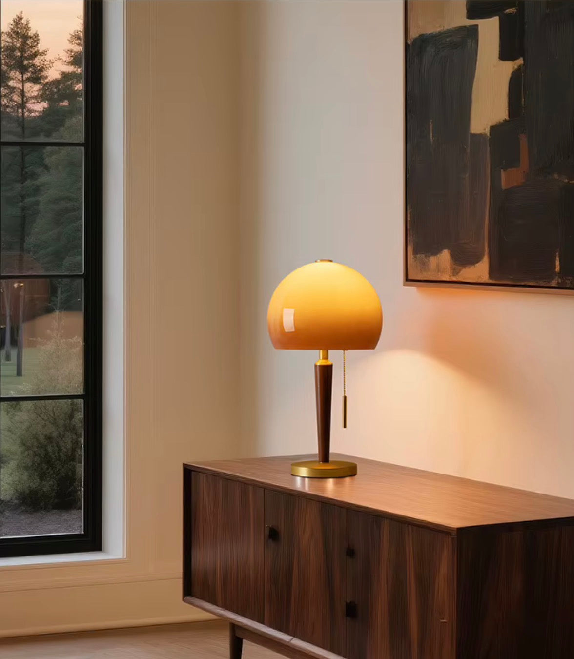 Lámpara de Mesa Domo de Vidrio Ámbar — Madera de Fresno y Latón