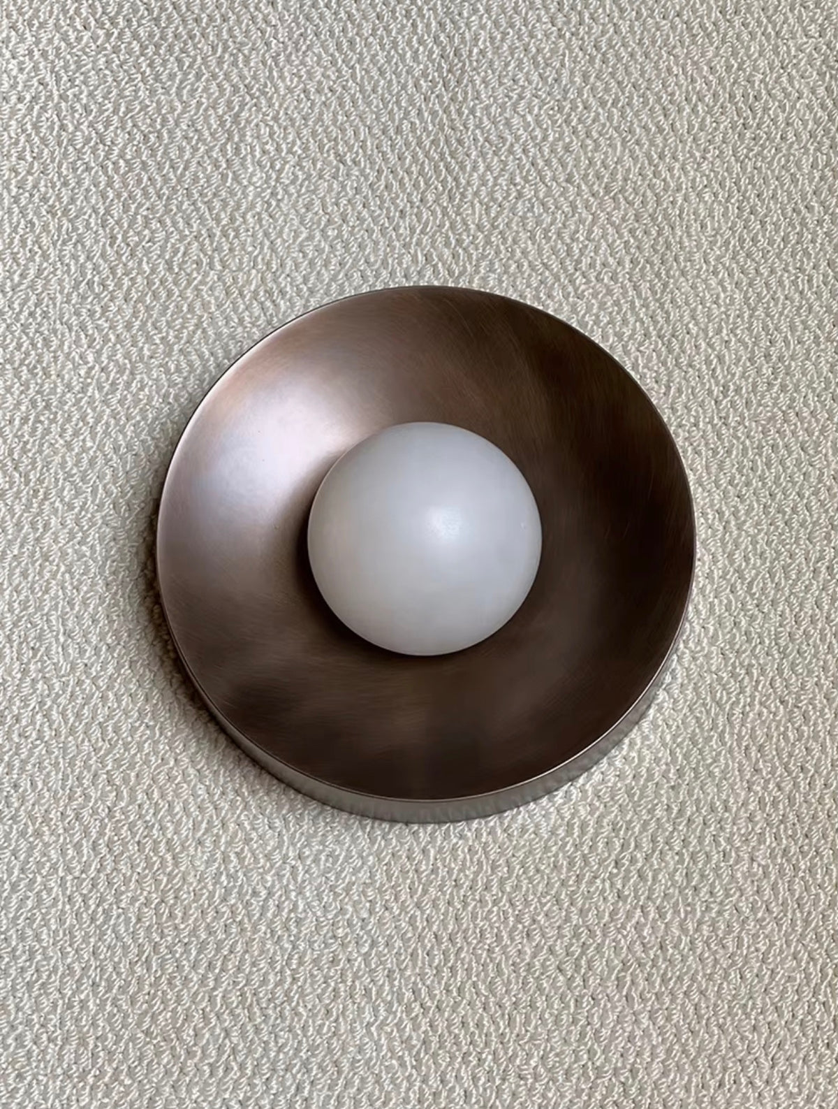 Aplique de Pared de Alabastro — Disco de Acero Café
